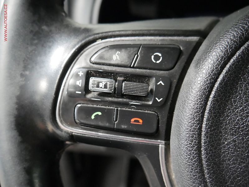 Kia Sportage (2017) 1.6, ČR, servis.kniha - fotka 19 z 23