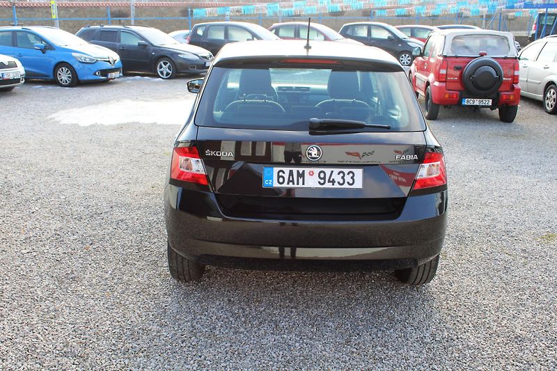 Škoda Fabia (2017) 1.0 TSI DSG KLIMATRONIK VÝHŘEV - fotka 6 z 15