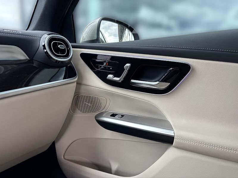 Mercedes-Benz GLC 220 d 4M Avantgarde kupé - fotka 19 z 27