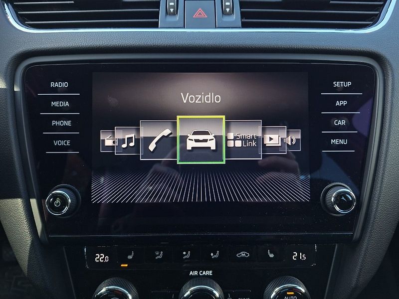 Škoda Octavia COMBI 2,0 TDI 150k M6 - fotka 21 z 25