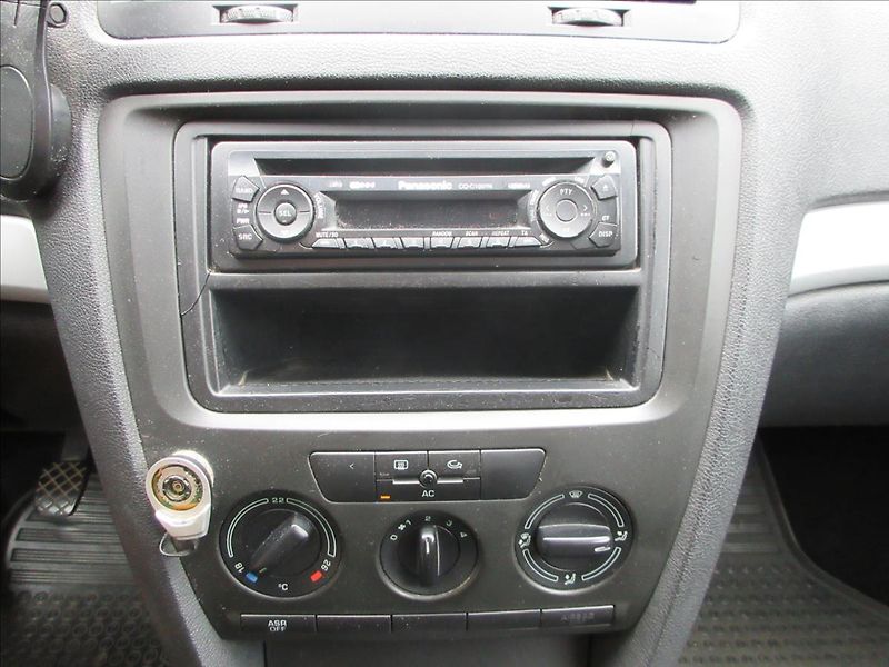 Škoda Octavia 1,9 TDi 77Kw, Klima, Nové v ČR - fotka 19 z 26