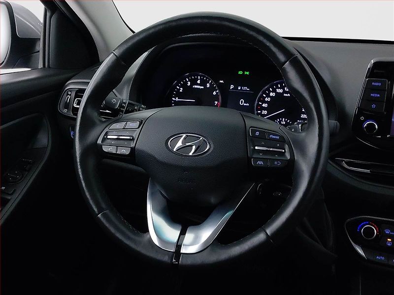 Hyundai i30 (2023) Smart 1.0 T-GDI, Automat - fotka 21 z 21
