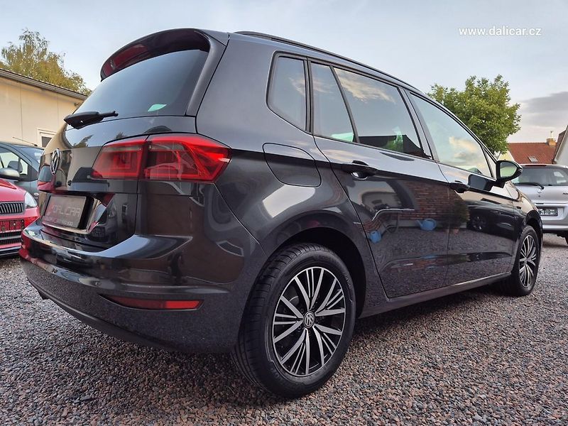 Volkswagen Golf Sportsvan (2016) 1.4TSi 92KW Comf.Line ALLSTAR - fotka 13 z 57