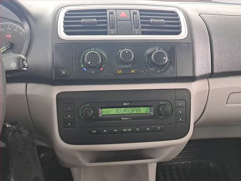 Škoda Fabia (2008) 1.2 12V, po STK, plně pojízdný - fotka 12 z 16