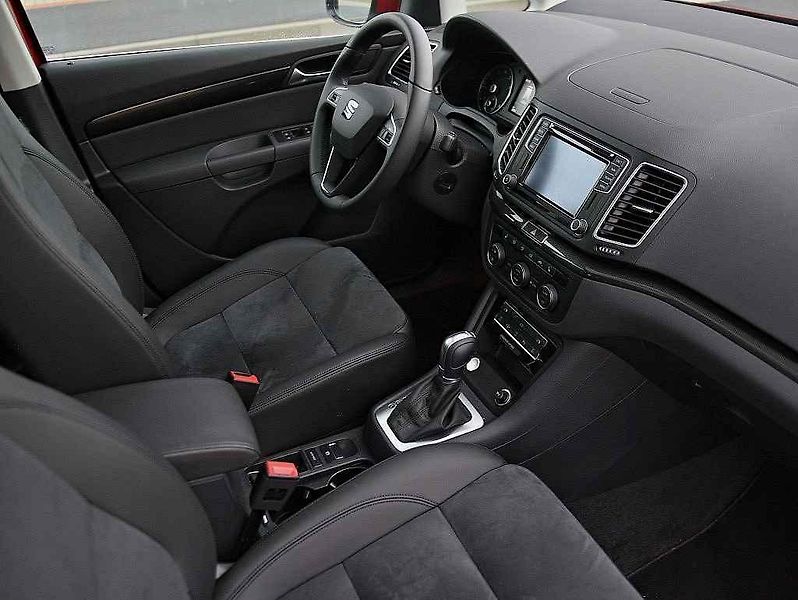 Seat Alhambra.