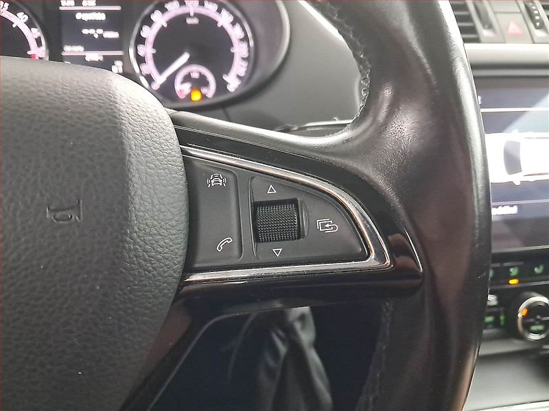 Škoda Octavia (2018) Ambition 2.0 TDI, Navi - fotka 17 z 18