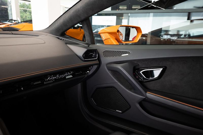 Lamborghini Huracán EVO coupé /LIFT/Sensonum/PPF - fotka 15 z 23