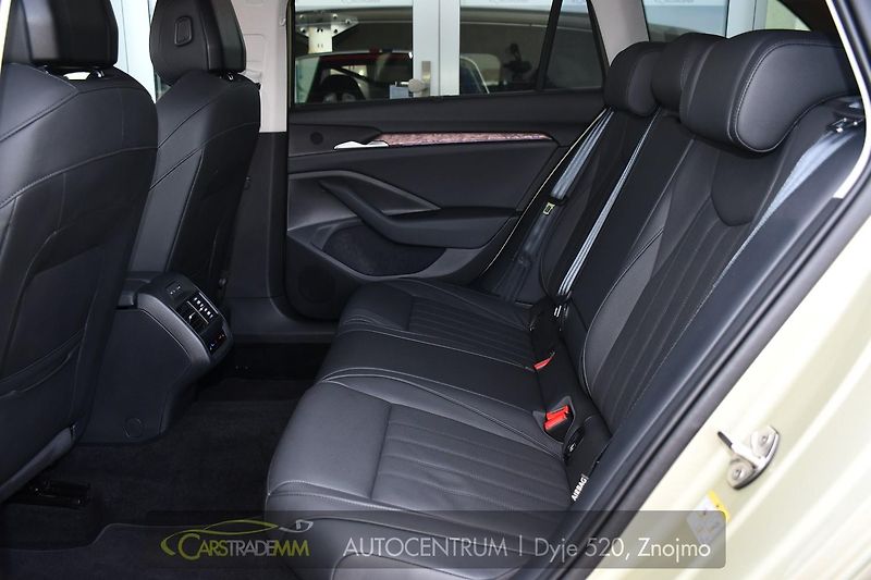 Škoda Superb 2.0TDi 142kW L&K 4x4 - fotka 12 z 61