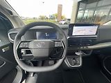 Toyota ProAce Verso 2.2D L2 180k AT VIP Skyview - náhled 23