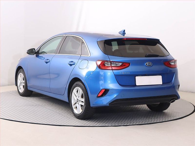 Kia Ceed (2018) Gold 1.4 T-GDI, Automat - fotka 4 z 22