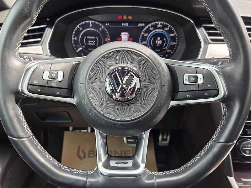 Volkswagen Arteon (2018) 2.0 BiTDI DSG 4M 176kW R-Line - fotka 17 z 71