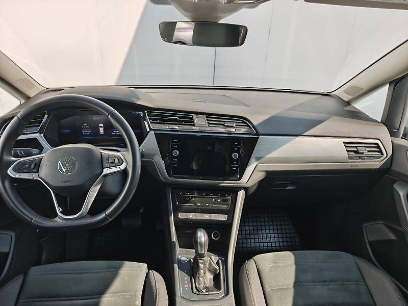 Volkswagen Touran Comfortline 7DSG 1,5TSI - fotka 10 z 22