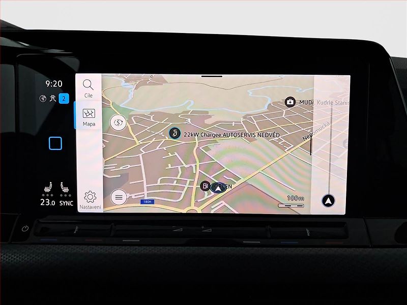 Volkswagen Golf (2023) Life 1.5 TSI, Navi, Tempomat - fotka 13 z 18