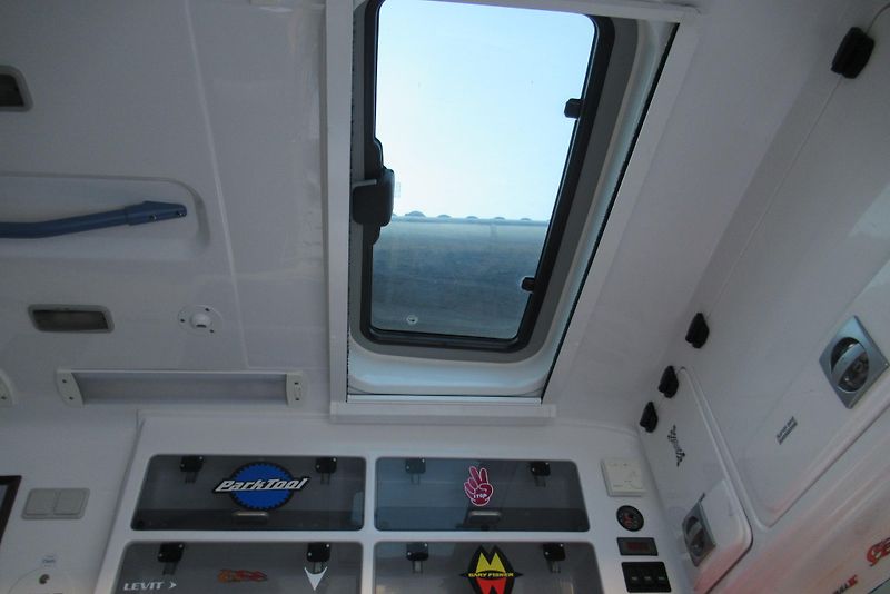 Volkswagen Transporter 2.0 TDi KLIMA TAŽNÉ - fotka 23 z 26