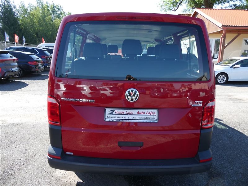 Volkswagen Transporter 2,0 TDi 75kW 9.míst, serviska - fotka 8 z 43