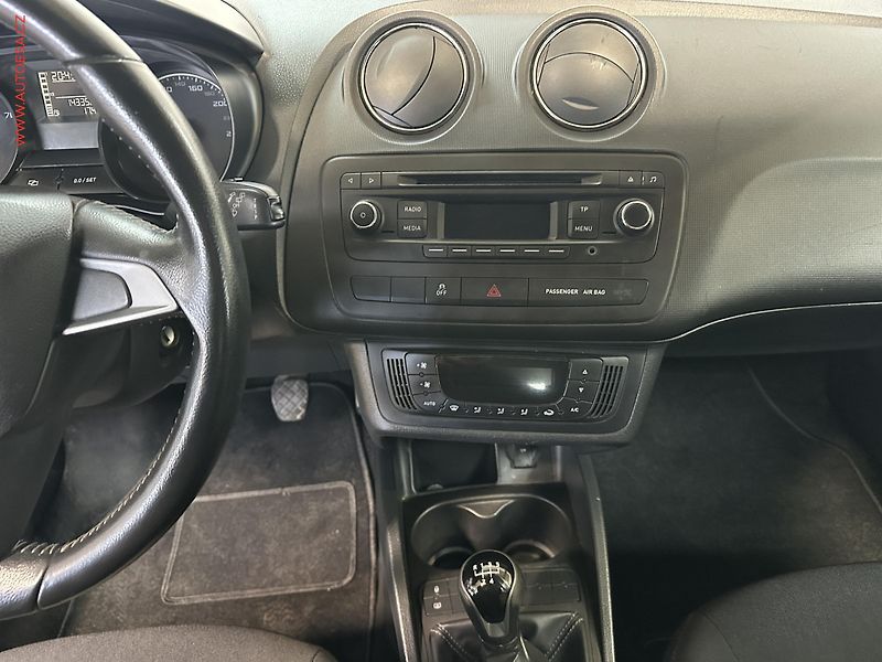 Seat Ibiza (2014) 1.2 TSi, Style, TZ, kola - fotka 12 z 19
