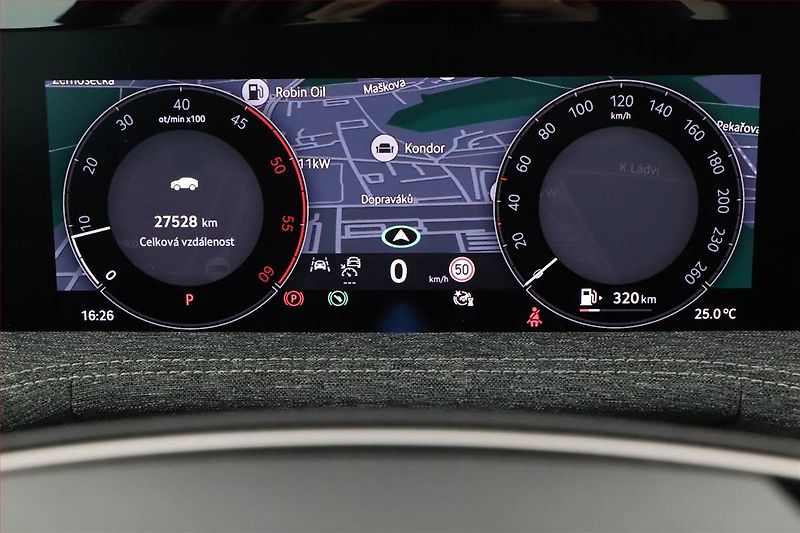 Škoda Superb (2025) 2.0 TDI, SELECTION, KAMERA - fotka 15 z 20