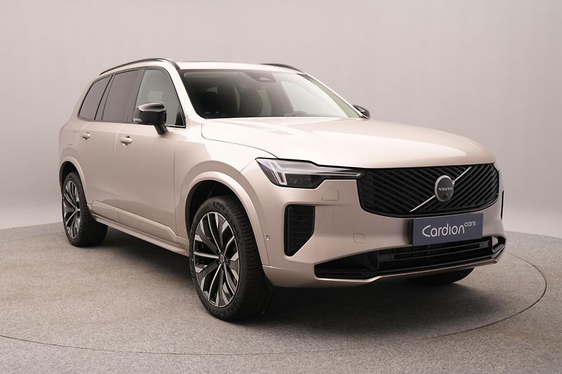 Volvo XC90 (2026) T8 AWD Plug-in DARK ULTRA 7 - fotka 14 z 29