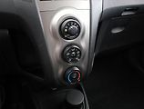 Toyota Yaris (2009) 1.33 Dual VVT-i, Automat - náhled 10