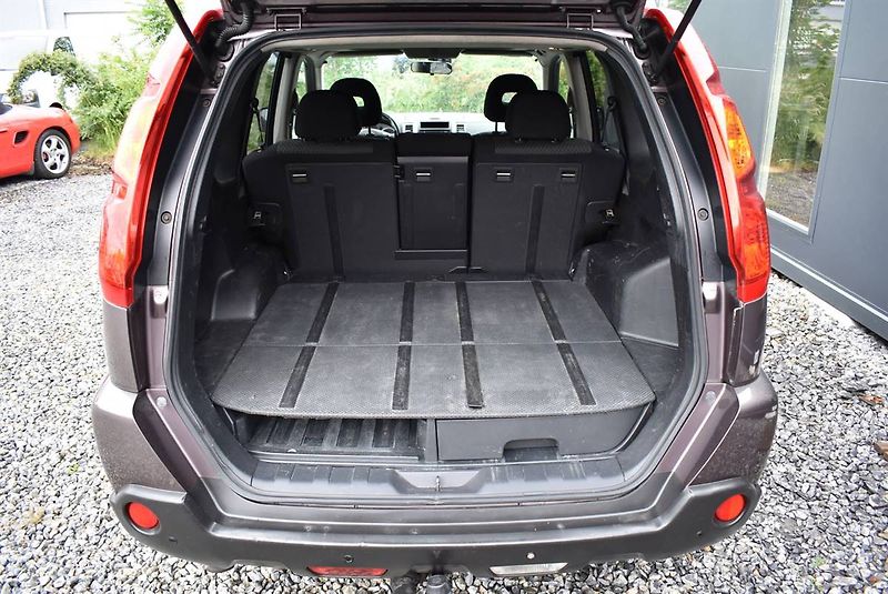 Nissan X-Trail 2,0 DCi 1M,4x4,SERVIS,TZ TOP - fotka 18 z 19