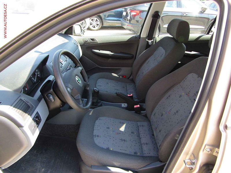 Škoda Fabia (2004) 1.2 HTP, ČR, TZ - fotka 9 z 13