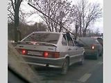 Nejvtipněji naložené vozy na silnicích. Nákladem je vše, co si zamanete.
