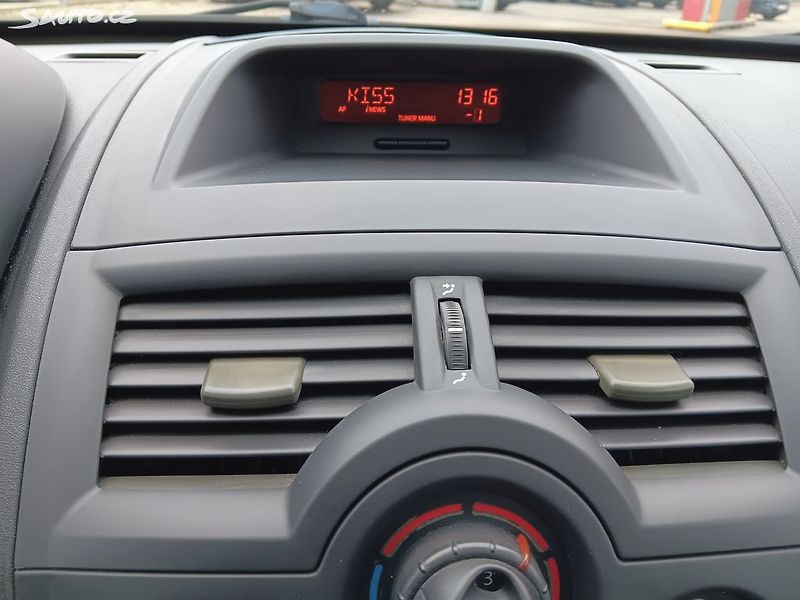 Renault Mégane 1.4 72kW - fotka 19 z 25