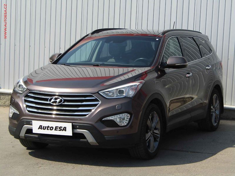 Hyundai Santa Fe (2015) 2.2 CRDi 4x4, 7míst, ČR, AT - fotka 3 z 25