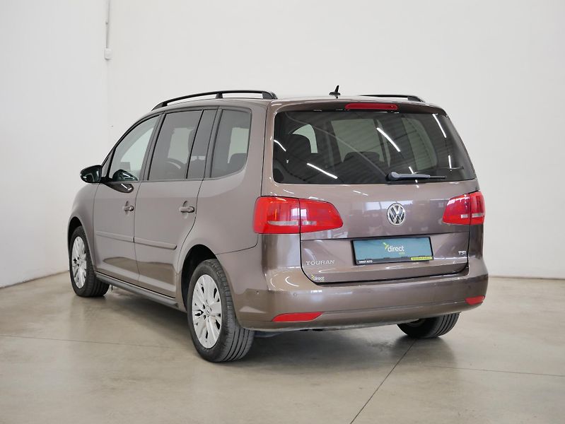 Volkswagen Touran - fotka 7 z 25