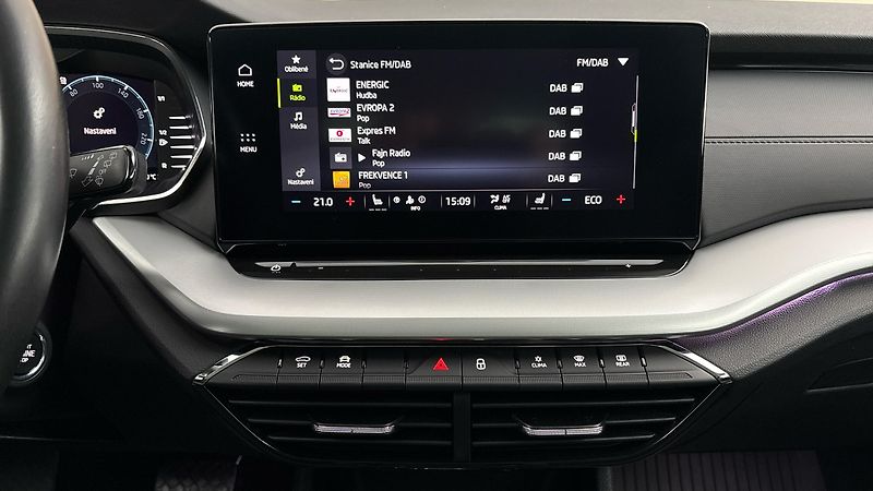 Škoda Octavia 1.4 TSI iV DSG Ambition - fotka 11 z 27