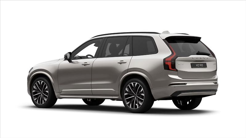 Volvo XC90 (2026) 2,0 B5  Plus Dark - fotka 2 z 12