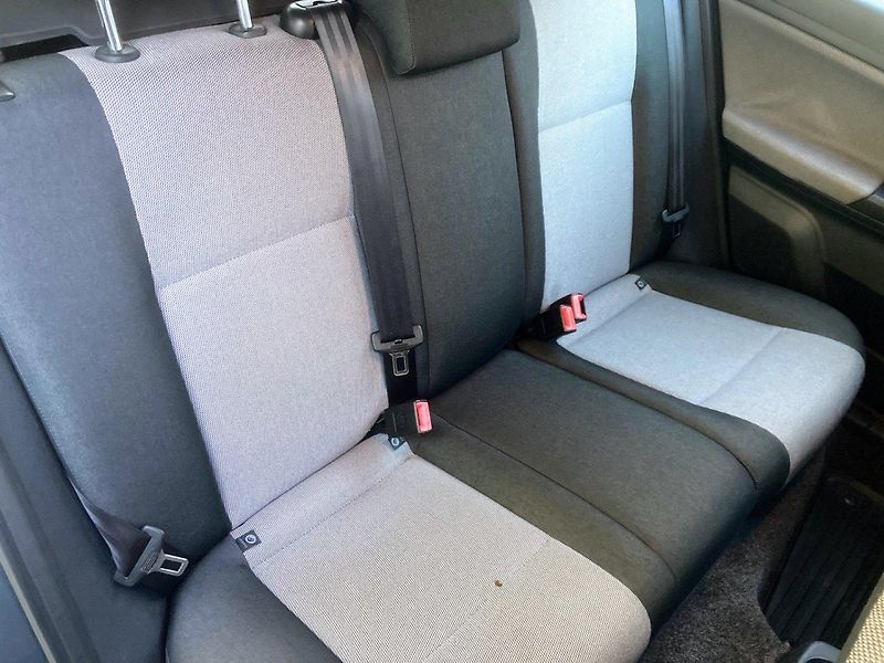 Škoda Fabia 1,4i (63kW) Combi*KLIMATIZACE* - fotka 15 z 19