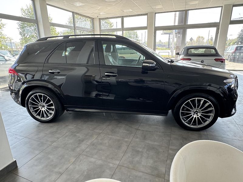 Mercedes-Benz GLE (2023) 580 4MATIC AMG PANORAMA VZDUCH - fotka 8 z 46