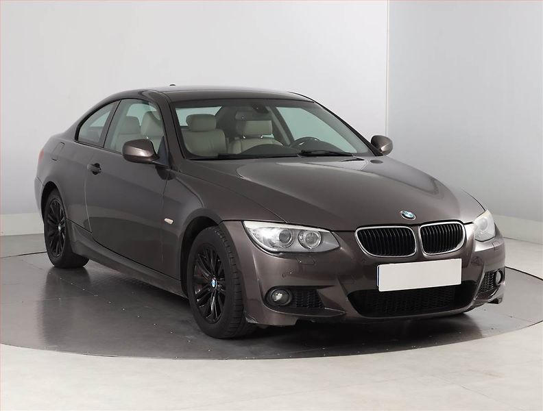 BMW Řada 3 (2010) M Paket 320 d, Automat, Navi - fotografie inzerátu