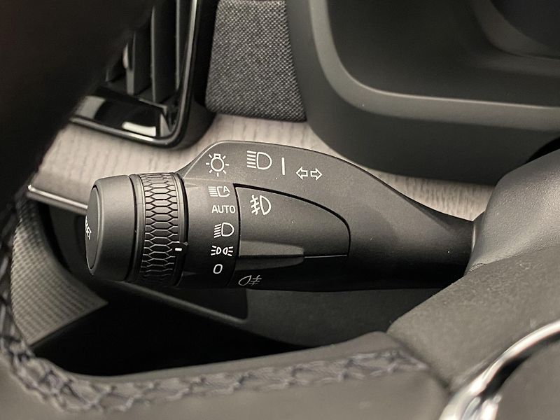 Volvo XC90 (2026) B5 AWD AUT DARK PLUS 7míst - fotka 29 z 69