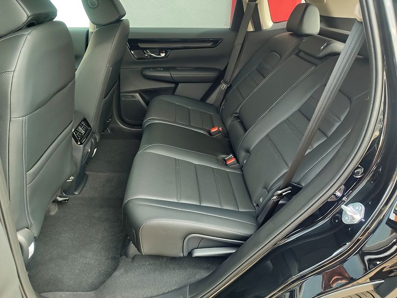 Honda CR-V (2026) 2.0 e:HEV ADVANCE MR2026 BLACK - fotka 26 z 37