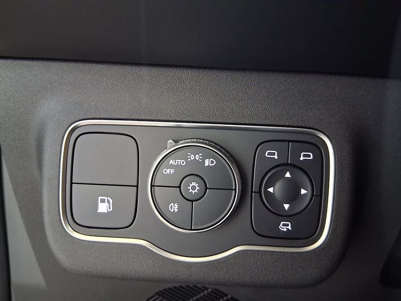 Omoda 9 (2025) Premium 1.5t GDI SHS AWD - fotka 14 z 24