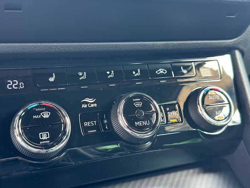 Škoda Superb (2022) 2.0TDi 4X4 SPORTLINE, V ZÁRUCE - fotka 11 z 23
