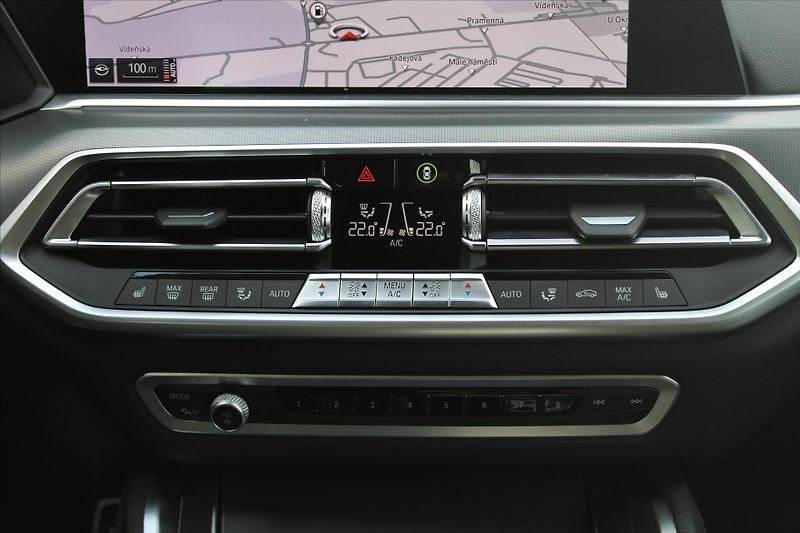 BMW X6 xDrive M50d 294kW LASER DPH ČR - fotka 19 z 30
