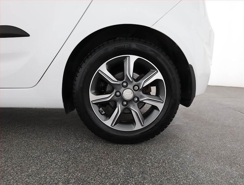 Hyundai ix20 (2017) 1.4 CVVT, Serv.kniha, Tempomat - fotka 18 z 18