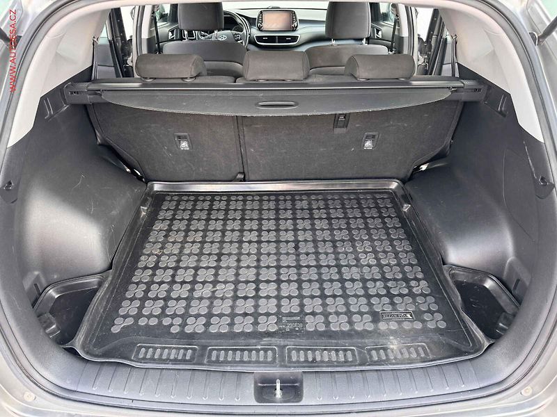Hyundai Tucson (2018) 1.6 T-GDi 4x4, 2.maj,ČR - fotka 7 z 18