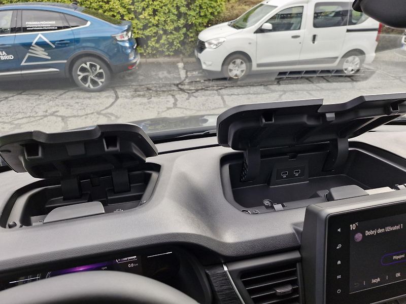 Renault Trafic (2026) L1 Equilibre 150k 9míst - fotka 12 z 20