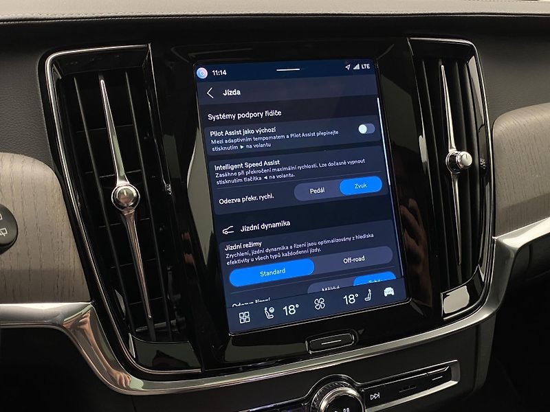 Volvo V90 CC B5 AWD ULTIMATE REZERVACE - fotka 51 z 68