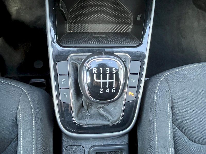 Škoda Fabia (2021) 1.0 TSI 81kW Style - fotka 16 z 28