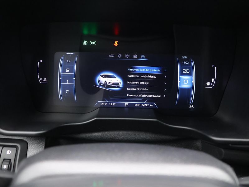 SsangYong Tivoli Grand 1,5 T-GDI Aut. CZ Style - fotka 17 z 30