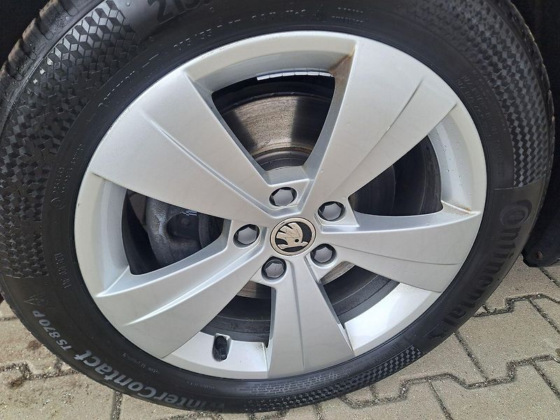 Škoda Superb (2022) 1.5TSI DSG Business Ed. ZÁRUKA - fotka 13 z 33