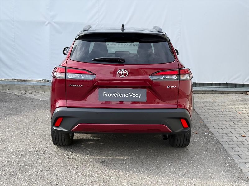 Toyota Corolla Cross 2,0 Executive, 4x4 - fotka 5 z 22