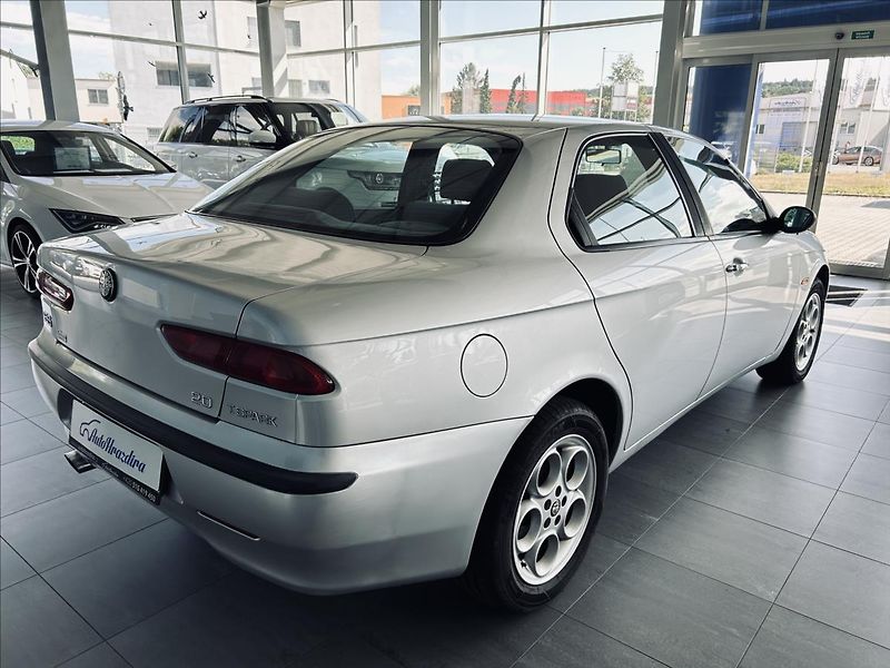 Alfa Romeo 156 2,0   16V TWIN SPARK 114kW,ČR - fotka 6 z 17