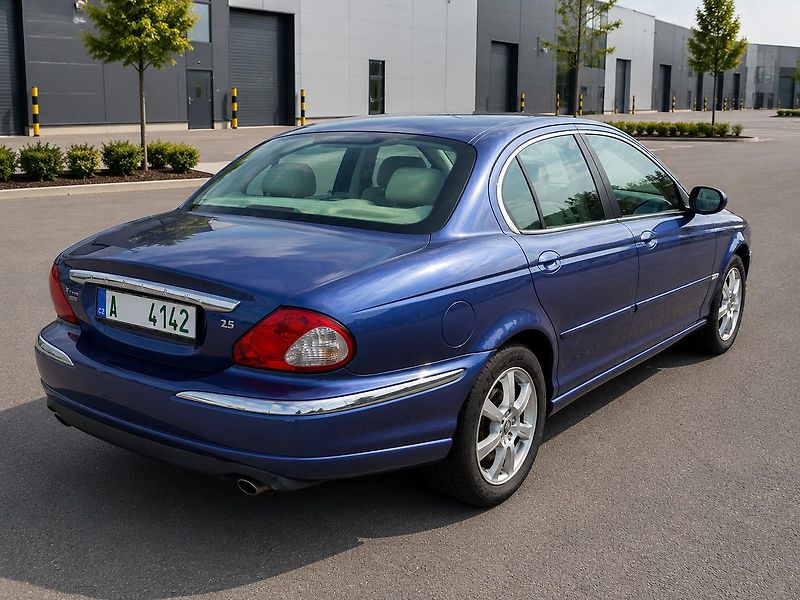 Jaguar X-Type 2.5 V6 AWD,DKLIMA,KŮŽE,TEMP,AL - fotka 4 z 14