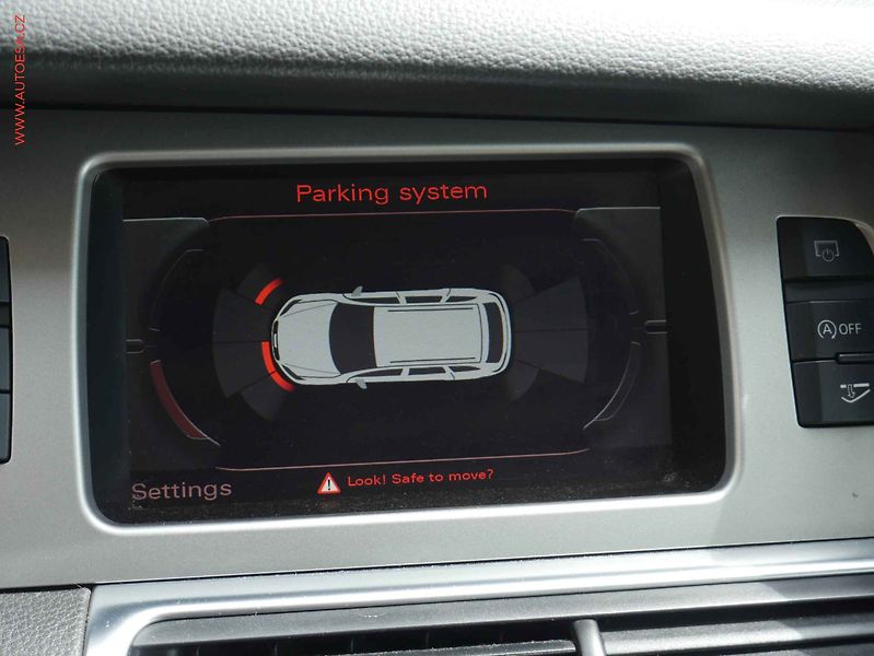 Audi Q7 (2010) 3.0 TDi Quattro, AT, TZ - fotka 12 z 17